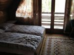 fels� szoba